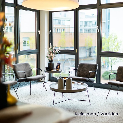 Experience comfort while you wait! Our second-floor waiting room offers a stunning view of the city and the river....